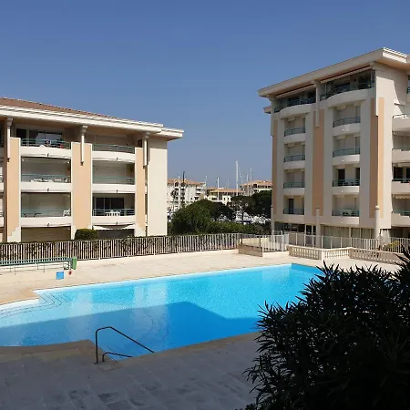 Open 2 Pieces 4 Personnes 40m2 *