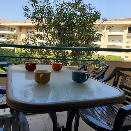 Daire Open 2 Pieces 4 Personnes 40m2 Fréjus